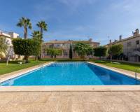 Alquiler a largo plazo - Bungalow - Torrevieja - Zona los Frutales