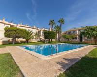 Alquiler a largo plazo - Bungalow - Torrevieja - Zona los Frutales