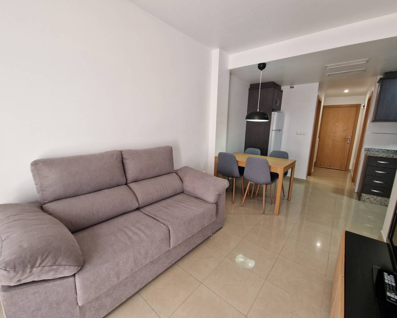 Apartment - Alquiler a largo plazo - Guardamar Del Segura - ZH0375