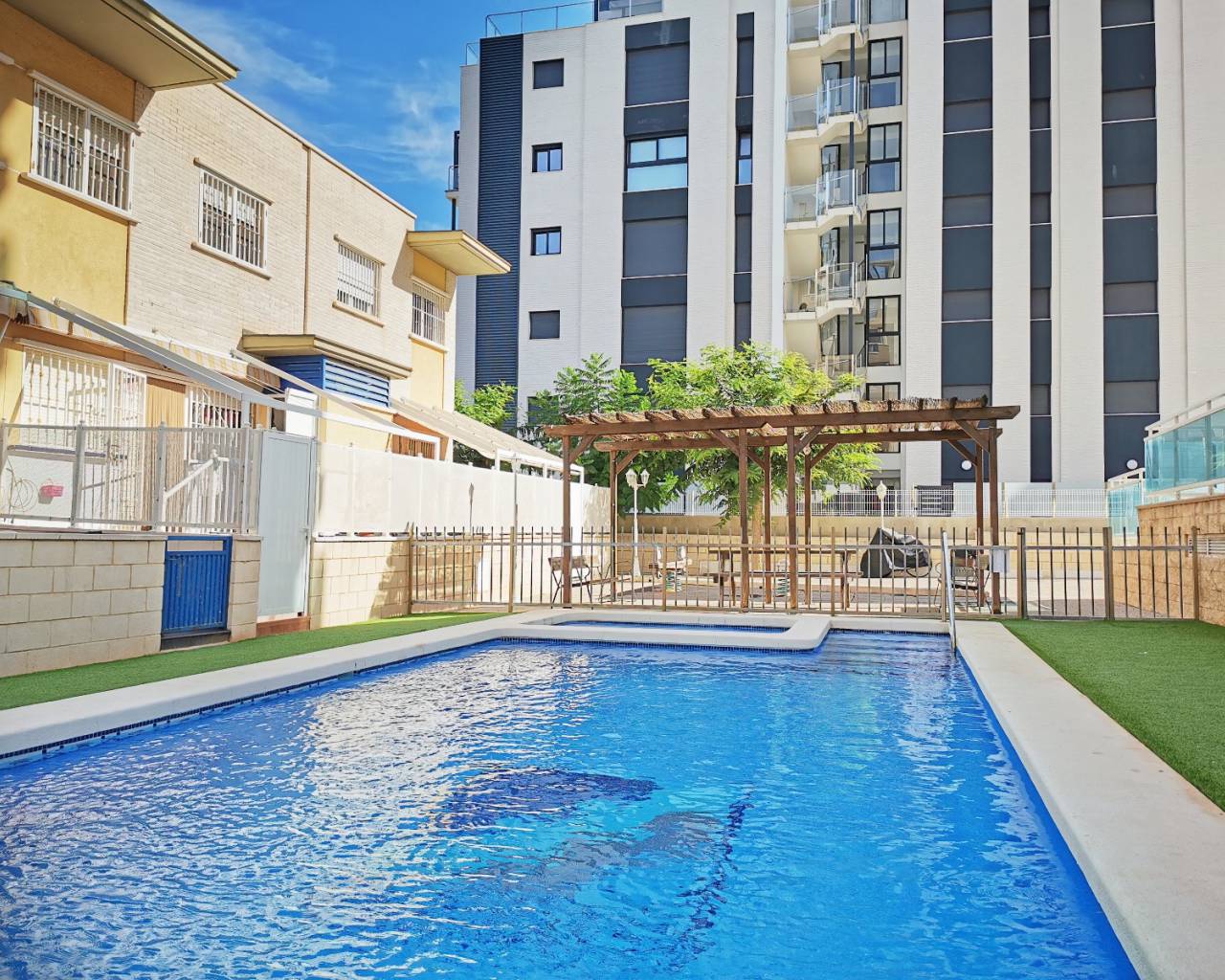 Apartment - Resale - Guardamar Del Segura - ZH0147