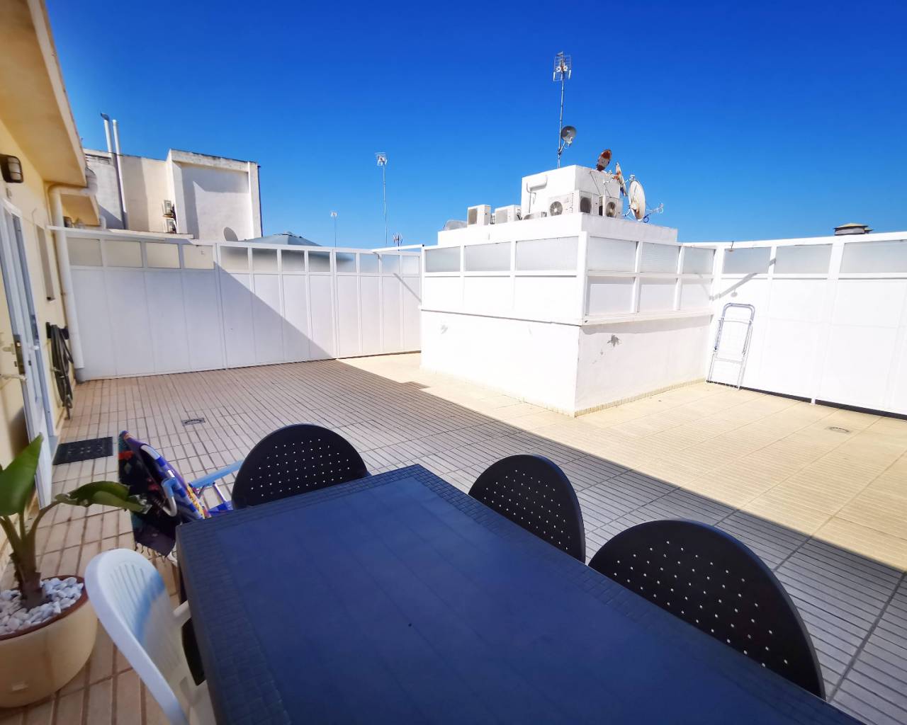 Apartment - Resale - Guardamar Del Segura - ZH0290