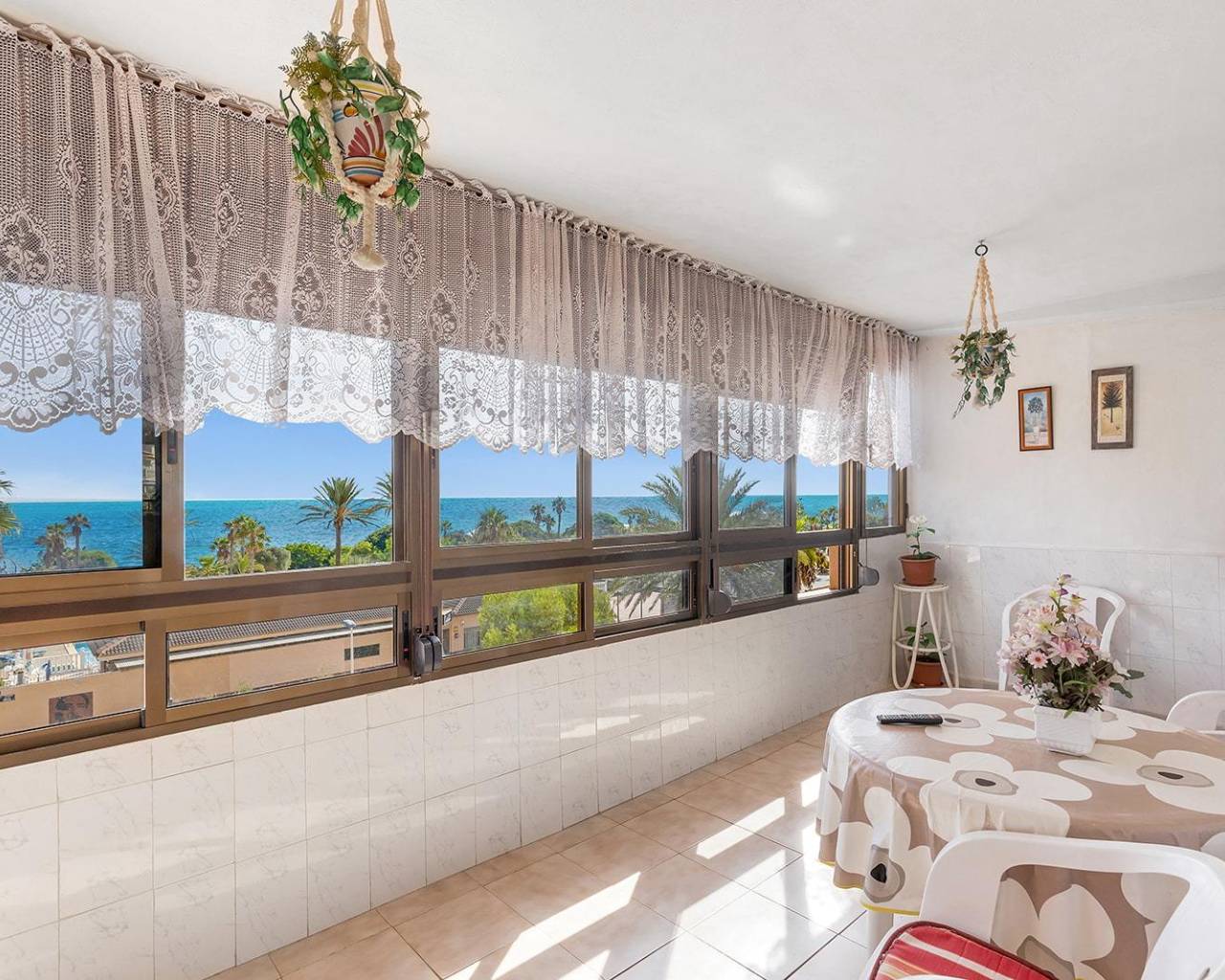 Apartment - Resale - Torrevieja - C19ZH-68136