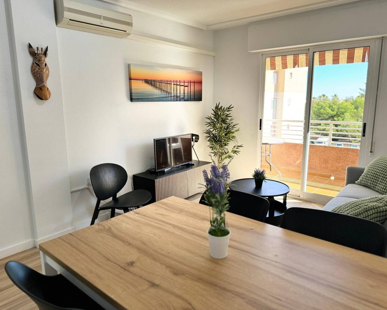 Apartment - Resale - Torrevieja - Calas Blanca