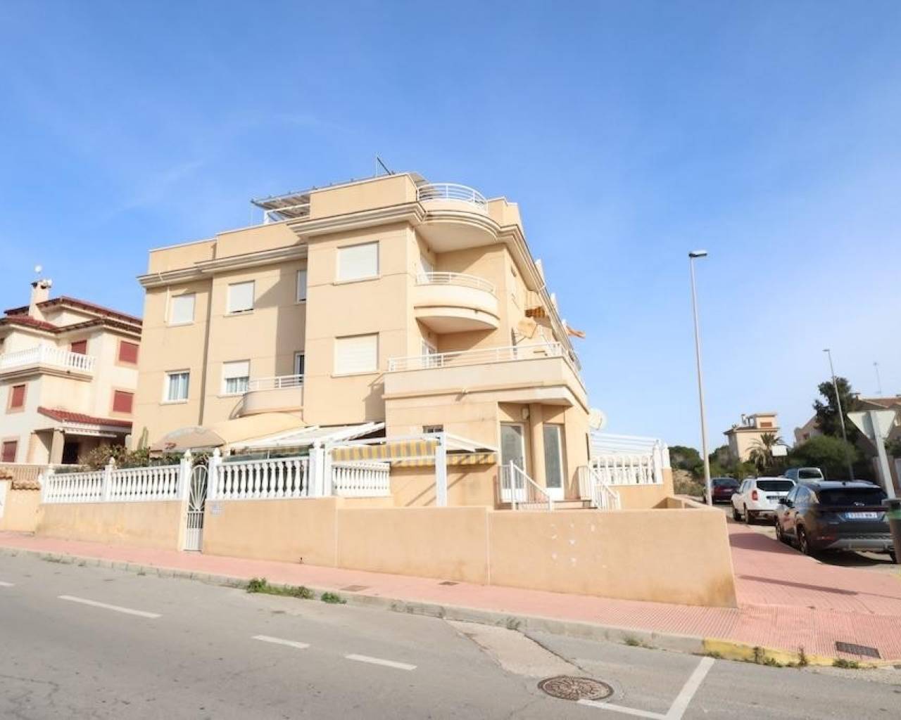 Apartment - Venta - Guardamar Del Segura - C6ZH-66123