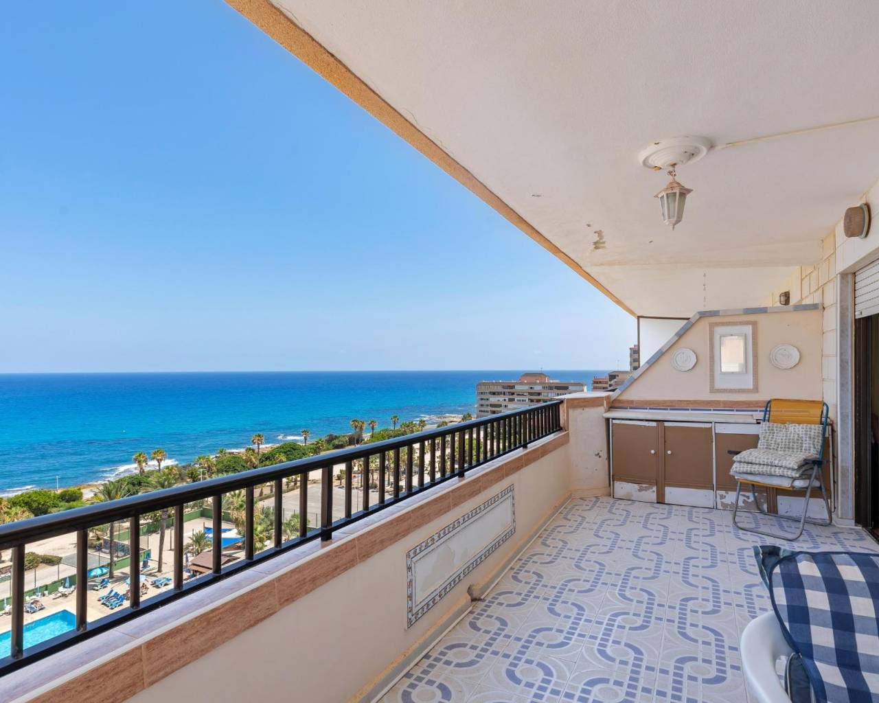 Apartment - Venta - Torrevieja - C19ZH-84209