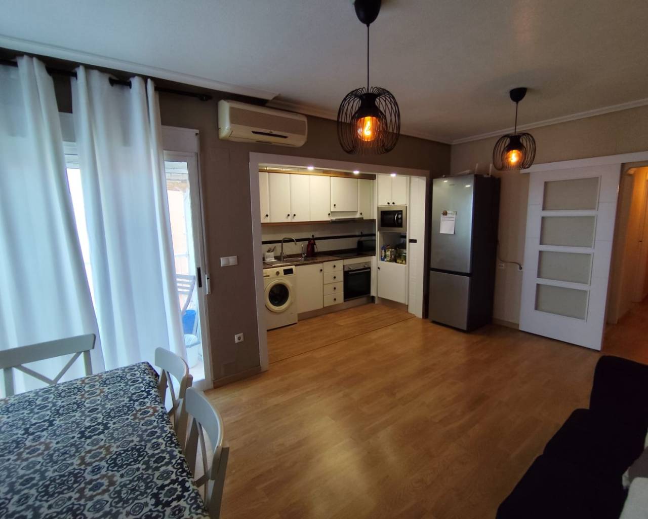 Apartment - Venta - Torrevieja - C6ZH-53875