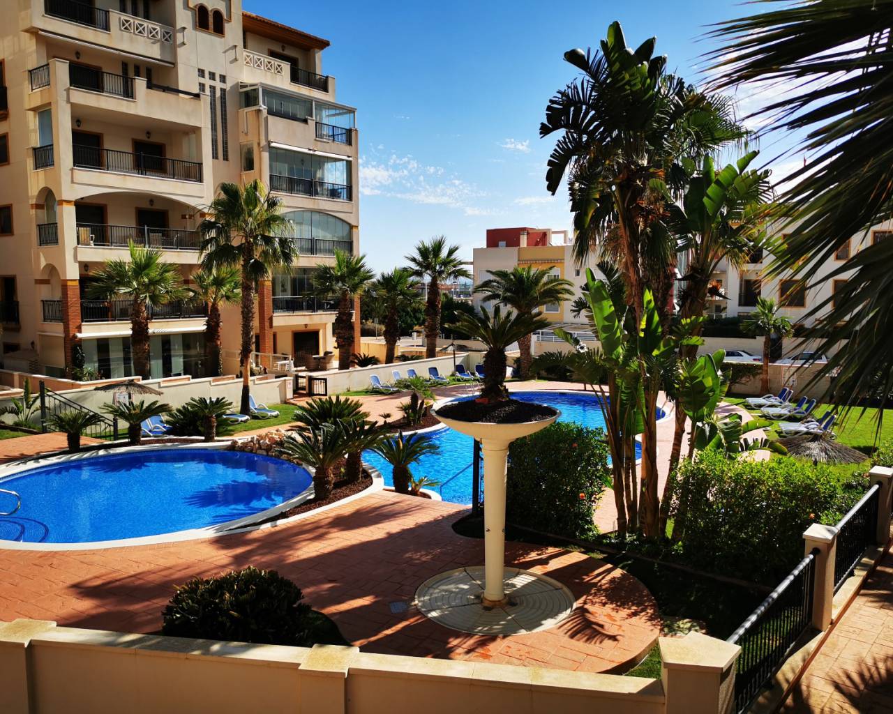 Apartment - Wederverkoop - Guardamar Del Segura - ZH0010