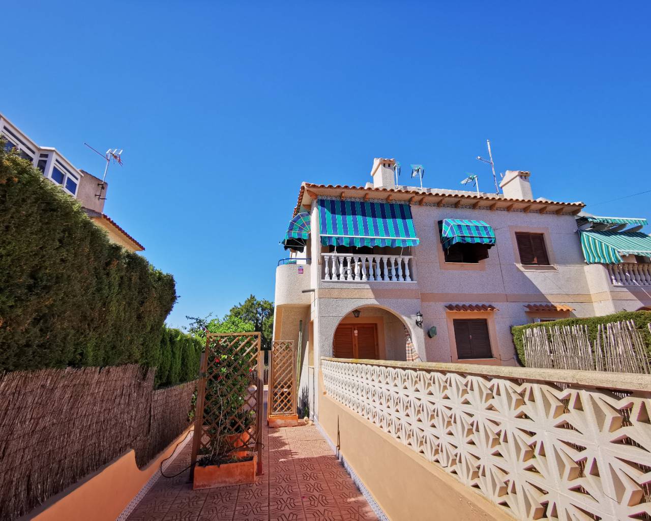 Apartment - Wederverkoop - Guardamar Del Segura - ZH0228