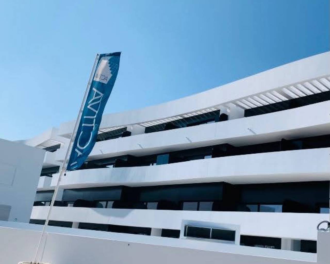 Apartment - Wederverkoop - Guardamar Del Segura - ZH0400