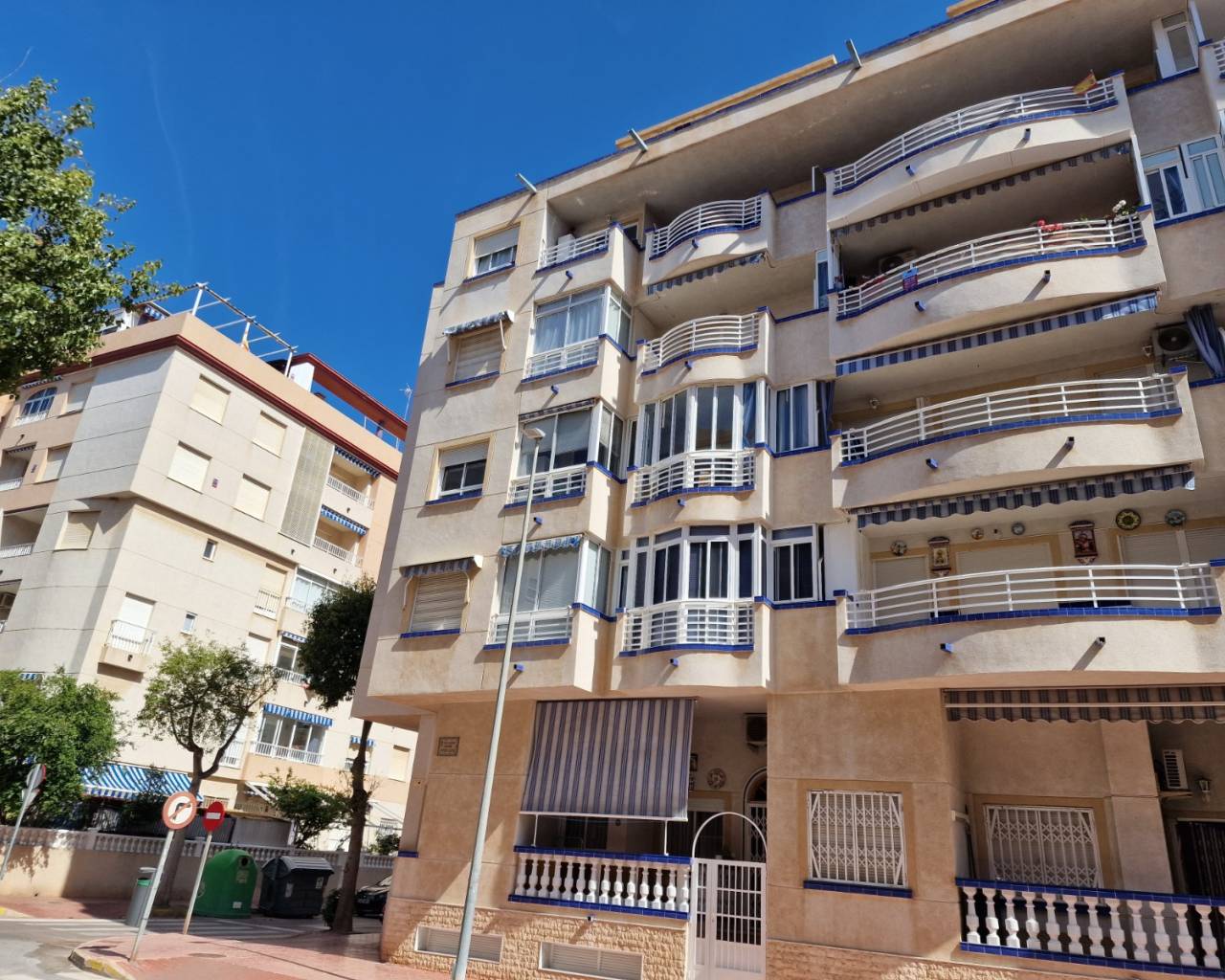 Apartment - Wederverkoop - Guardamar Del Segura - ZH0446
