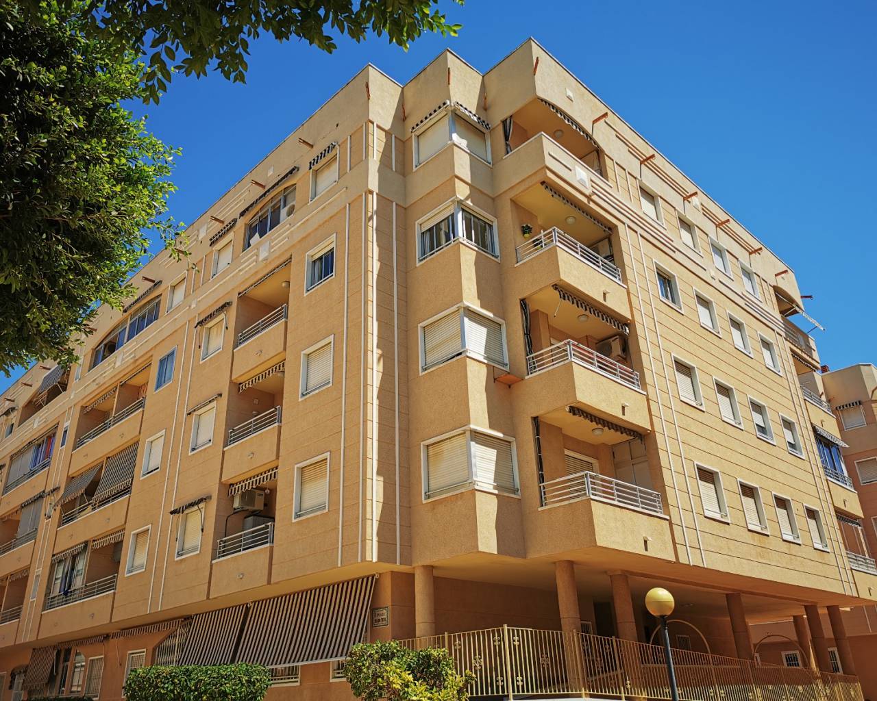 Apartment - Wederverkoop - Guardamar Del Segura - 