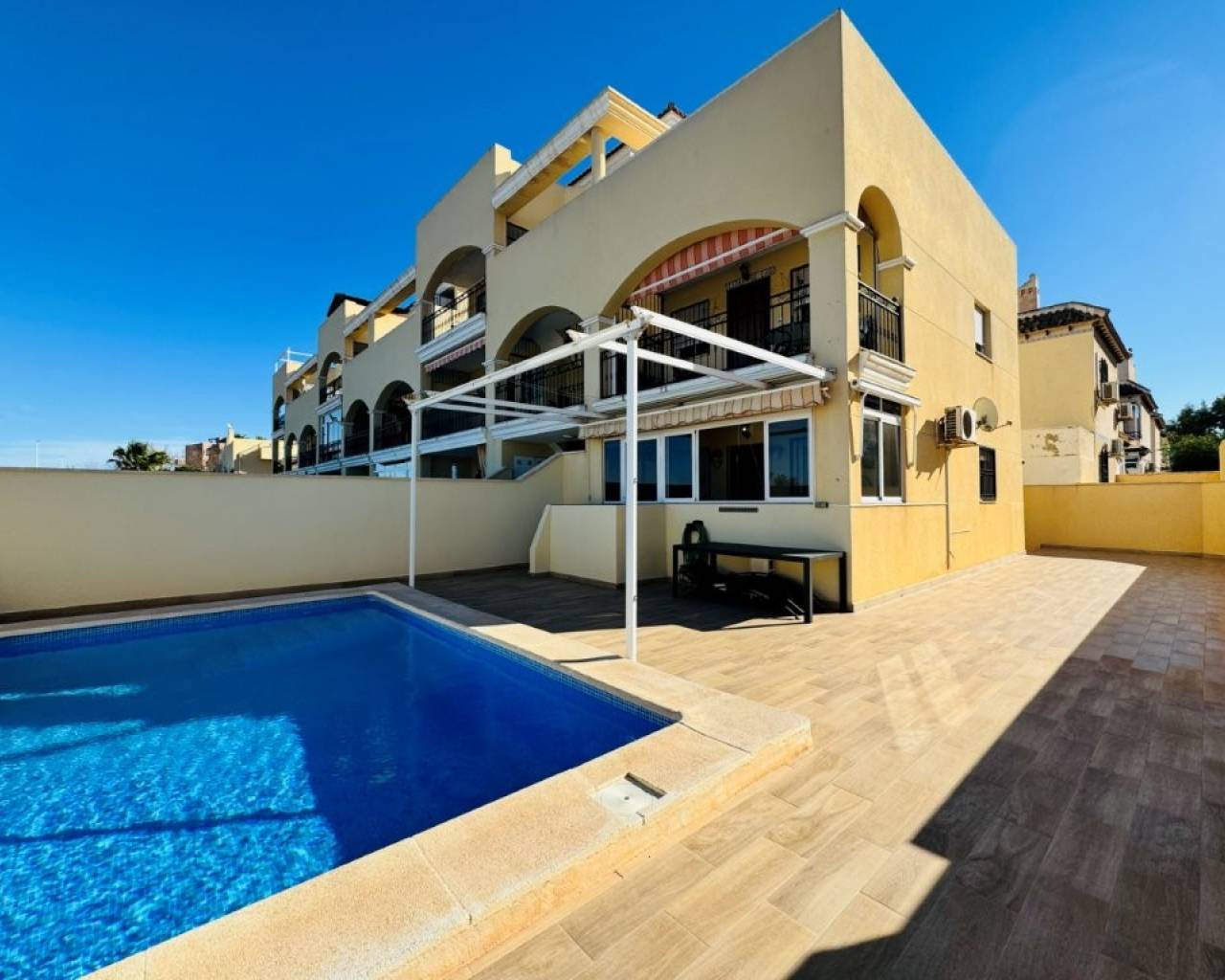 Apartment - Wederverkoop - La Mata - C18ZH-96889