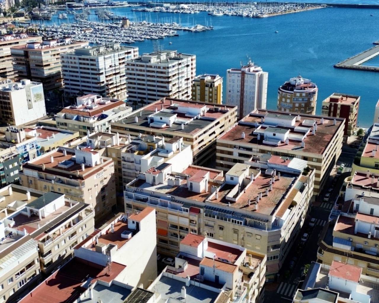 Apartment - Wederverkoop - Torrevieja - C10ZH-92786