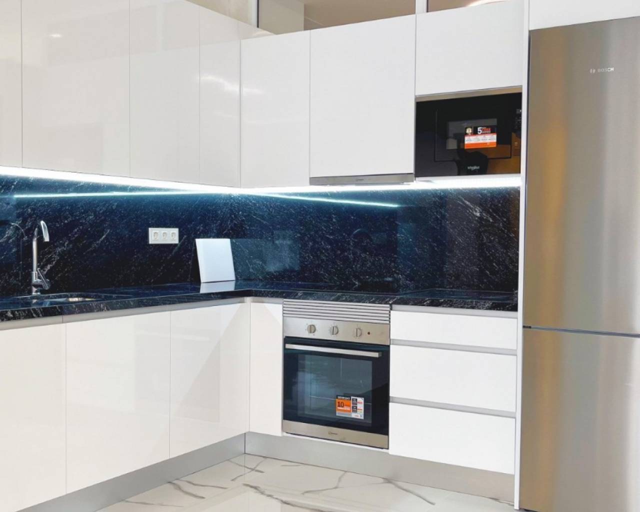 Apartment - Wederverkoop - Torrevieja - C10ZH-95327