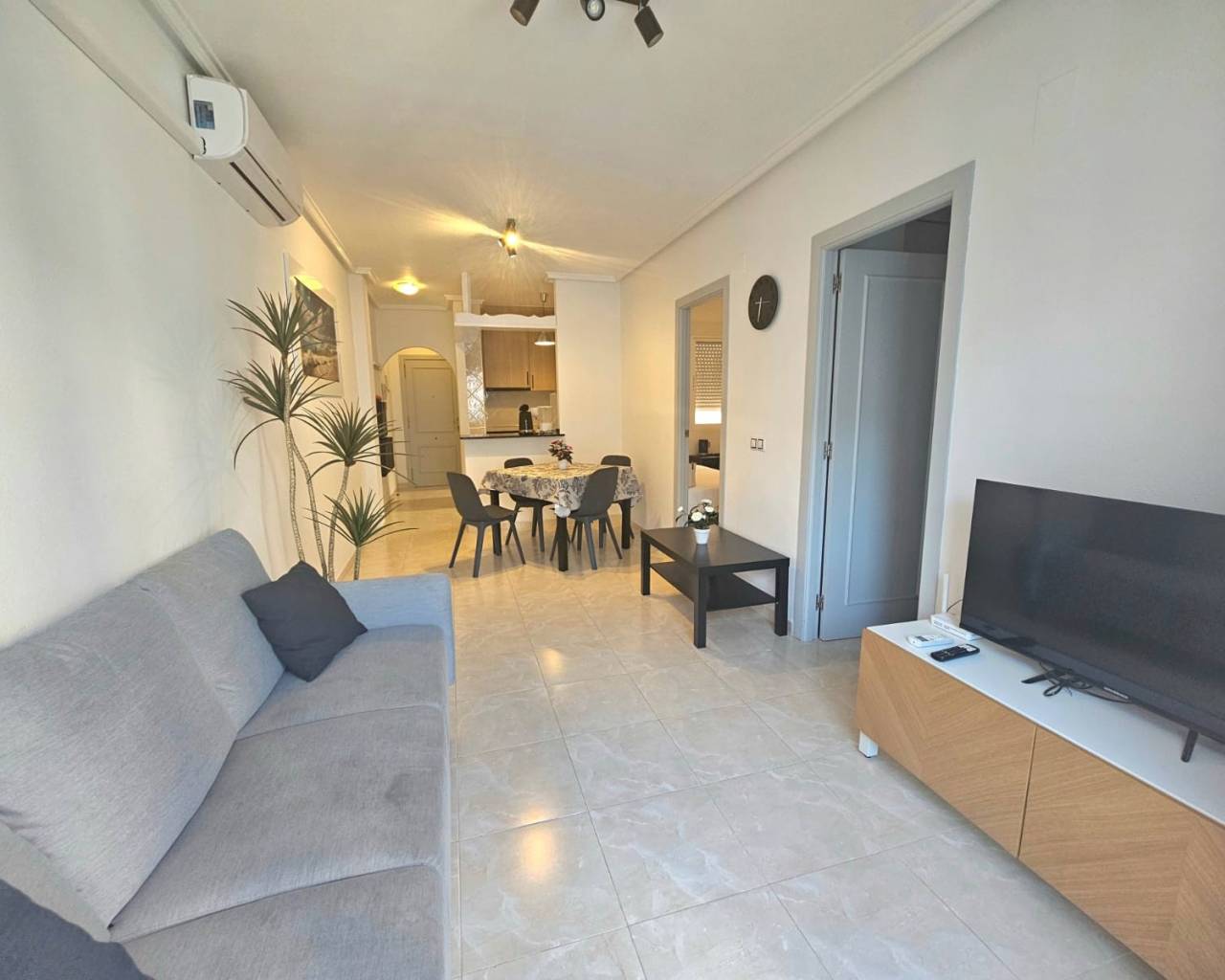 Apartment - Wederverkoop - Torrevieja - Nueva Torrevieja