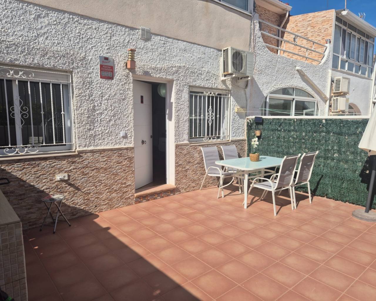 Bungalow - Resale - Torrevieja - C2ZH-27375