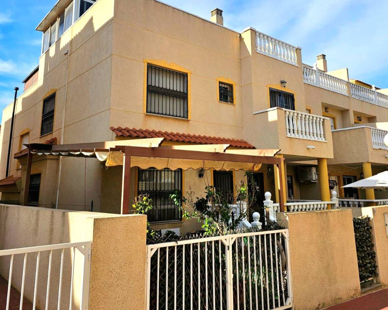 Bungalow - Venta - Guardamar Del Segura - Urb. Los Altos de Eden