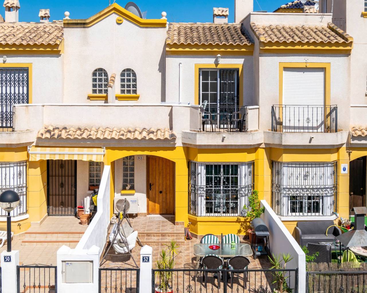 Bungalow - Venta - Guardamar Del Segura - ZH0138