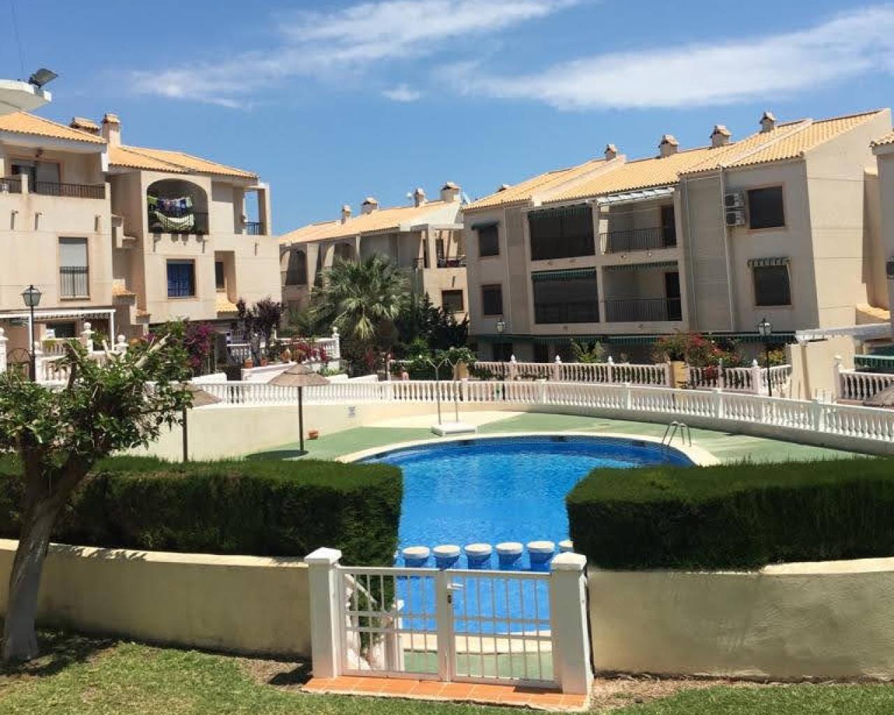 Bungalow - Venta - Guardamar Del Segura - ZH0274