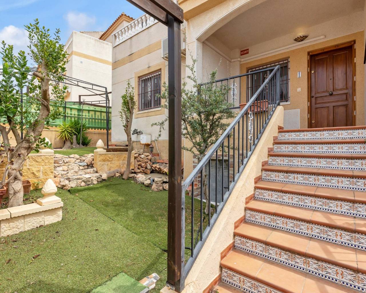 Bungalow - Venta - Orihuela Costa - C19ZH-65833