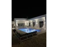 Nieuw gebouw - Villa - La Romana