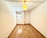 Resale - Apartment - Torrevieja - Acequion