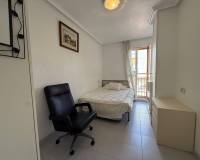 Resale - Apartment - Torrevieja - Acequion