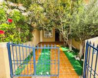 Resale - Apartment - Torrevieja - Aguas Nuevas