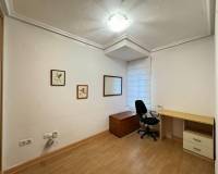 Resale - Apartment - Torrevieja - Center