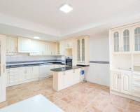 Resale - Apartment - Torrevieja - Center