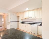 Resale - Apartment - Torrevieja - Center