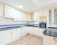 Resale - Apartment - Torrevieja - Center