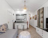 Resale - Apartment - Torrevieja - Centro - Muelle Pesquero