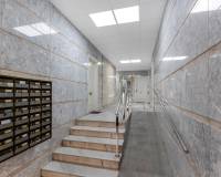 Resale - Apartment - Torrevieja - Centro - Muelle Pesquero