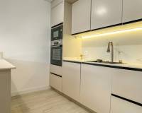 Resale - Apartment - Torrevieja - El Acequión - Los Náufragos
