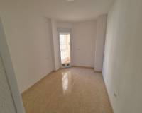 Resale - Apartment - Torrevieja - LA LOMA