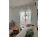 Resale - Apartment - Torrevieja - LA LOMA