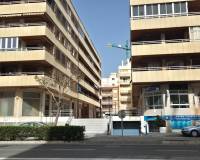 Resale - Apartment - Torrevieja - Playa del Acequion