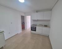 Resale - Apartment - Torrevieja - Puerto Deportivo Marina Salinas