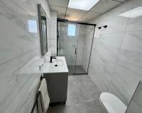 Resale - Apartment - Torrevieja - Puerto Deportivo