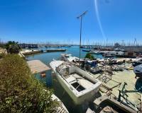 Resale - Apartment - Torrevieja - Puerto Deportivo