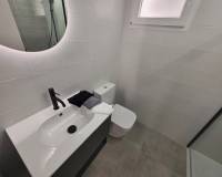 Resale - Apartment - Torrevieja - Puerto