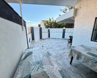 Resale - Bungalow - Torrevieja - La Siesta - El Salado - Torreta