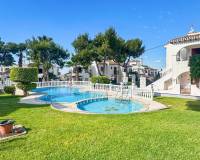 Resale - Bungalow - Torrevieja - Nueva Torrevieja - Aguas Nuevas