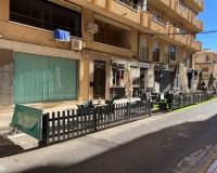 Resale - commercial property - Guardamar Del Segura - CENTRO