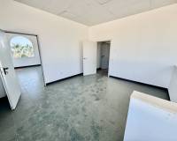 Resale - commercial property - La Finca Golf - Algorfa