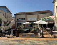 Resale - commercial property - La Finca Golf - Algorfa