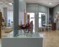 Resale - commercial property - Torrevieja - La Mata