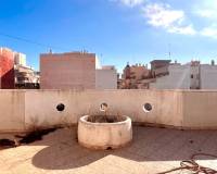 Resale - commercial property - Torrevieja - Playa del Cura