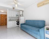 Resale - Studio apartment - Torrevieja - Centro